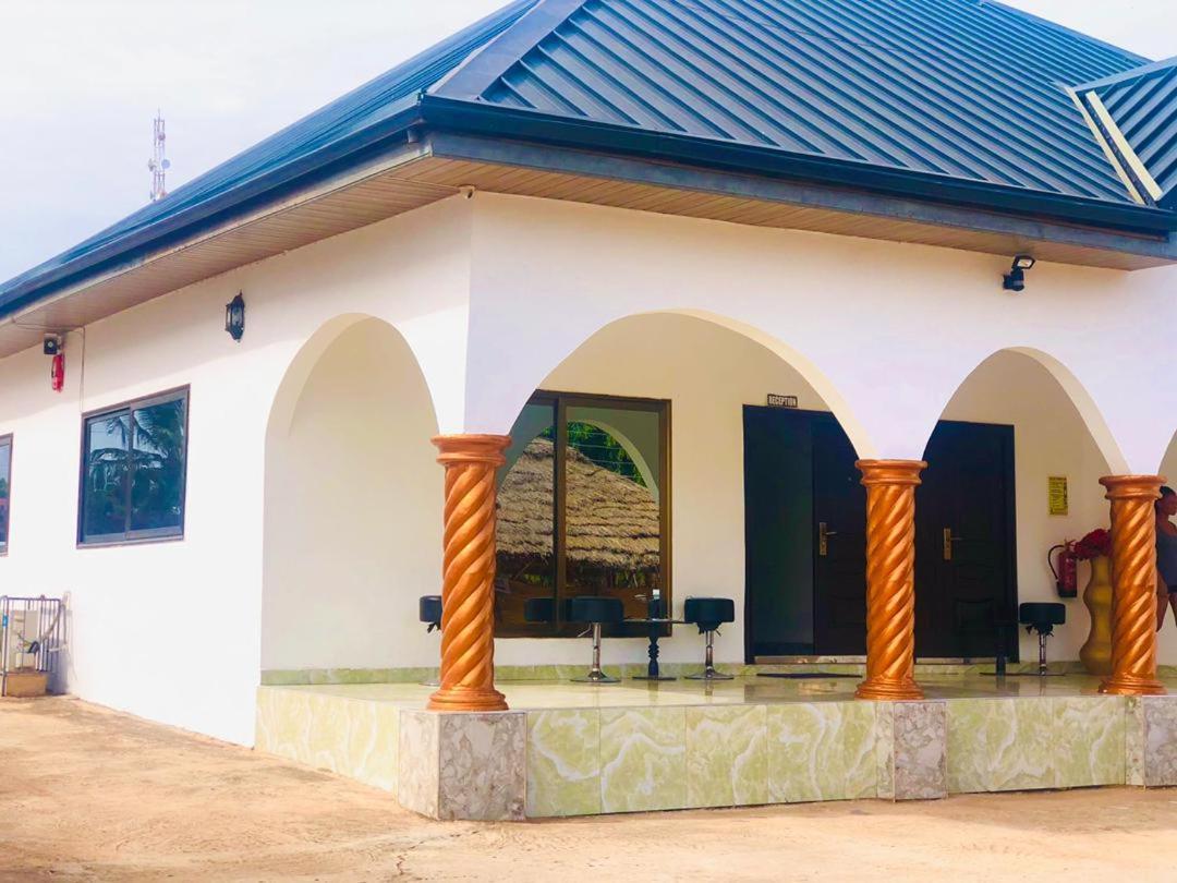 Nana'S Holiday Let Adenta Exterior foto