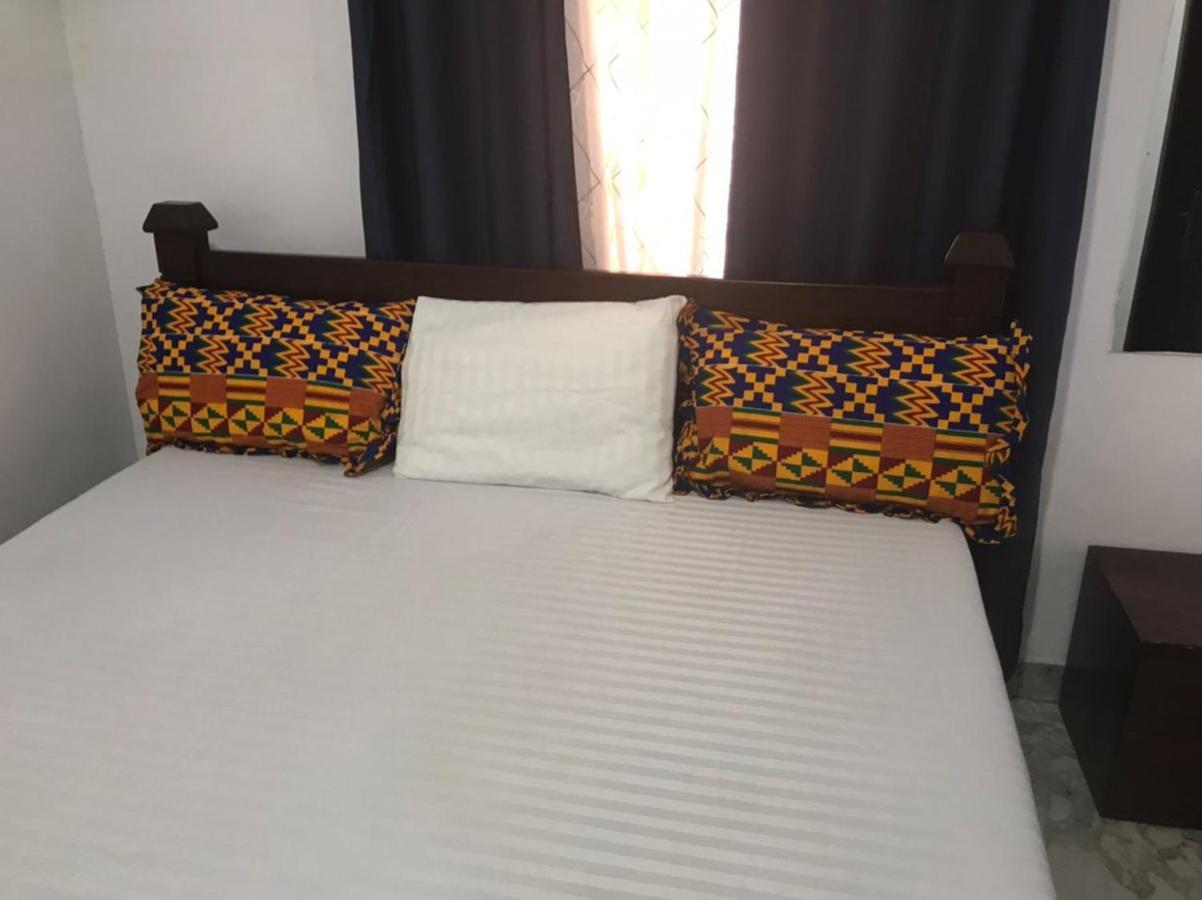 Nana'S Holiday Let Adenta Exterior foto